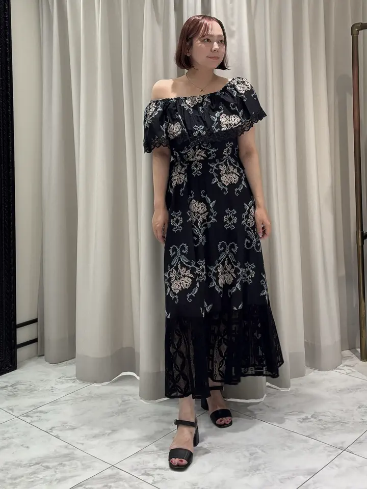 GRACE CONTINENTAL Izumi コーディネート画像