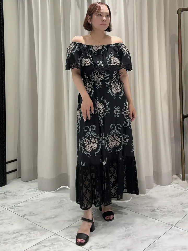 GRACE CONTINENTAL Izumi コーディネート画像