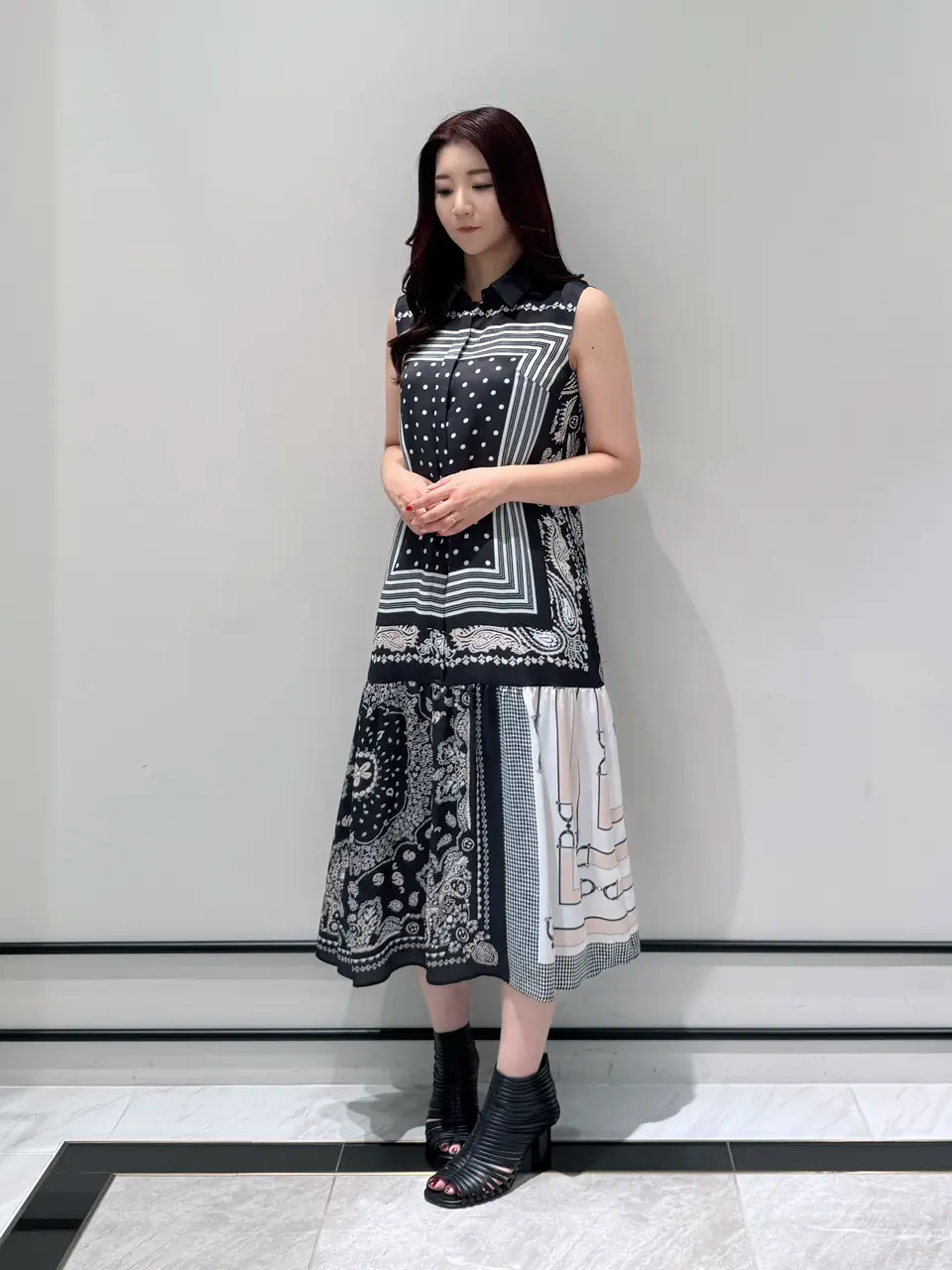 GRACE CONTINENTAL MOMOKO コーディネート画像