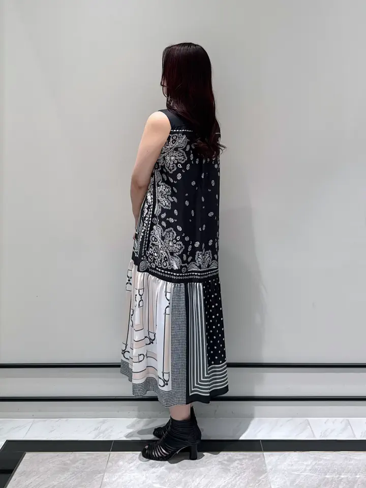 GRACE CONTINENTAL MOMOKO コーディネート画像
