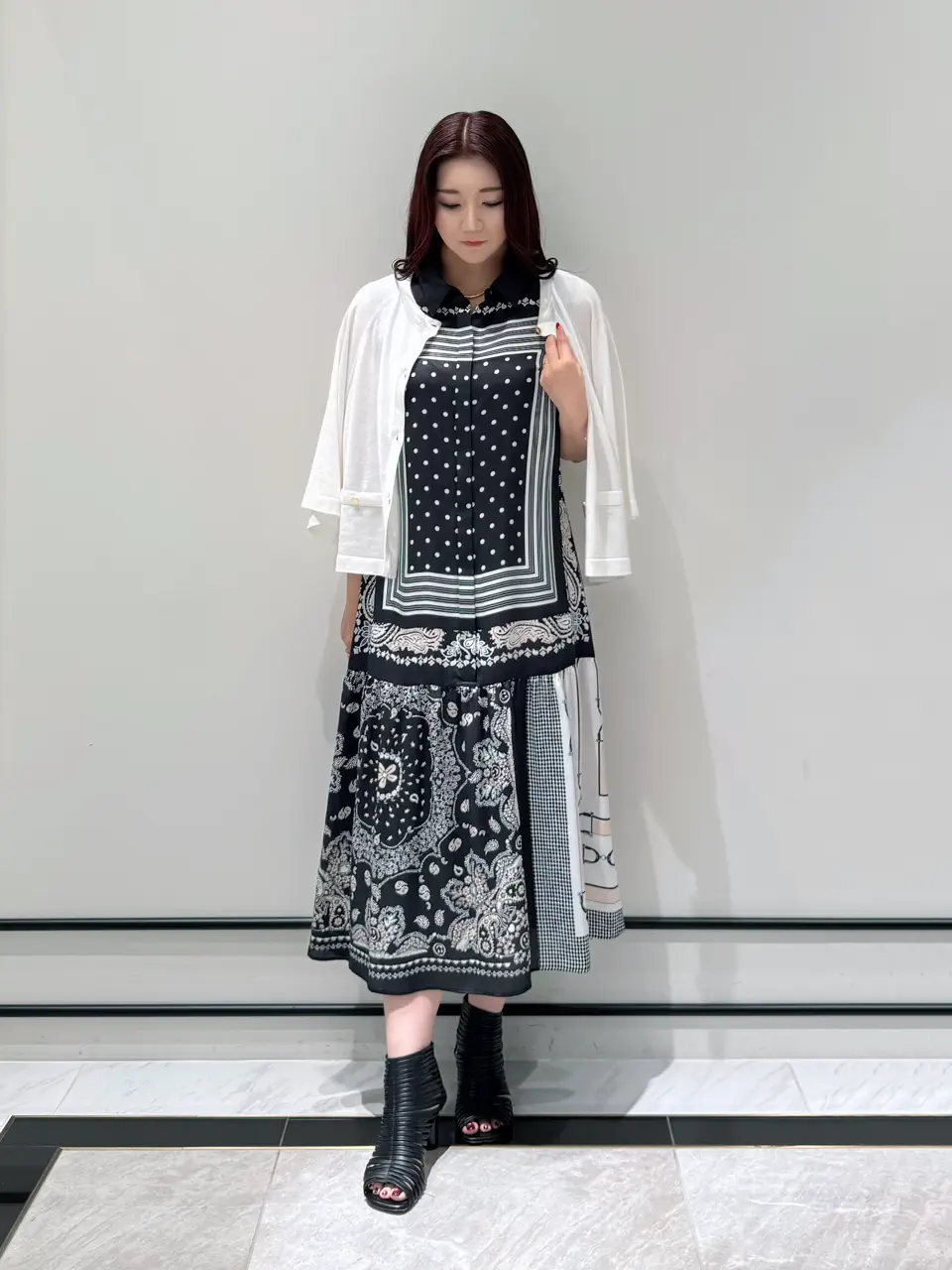 GRACE CONTINENTAL MOMOKO コーディネート画像