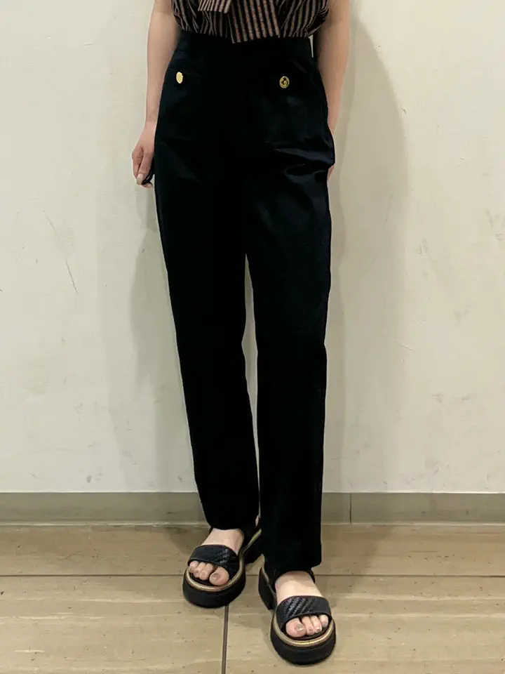 GRACE CONTINENTAL Fujisawa Yuri コーディネート画像