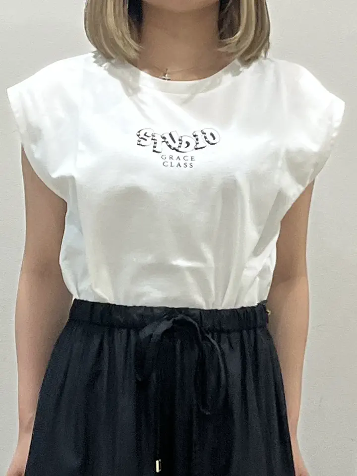 GRACE CONTINENTAL Fujisawa Yuri コーディネート画像