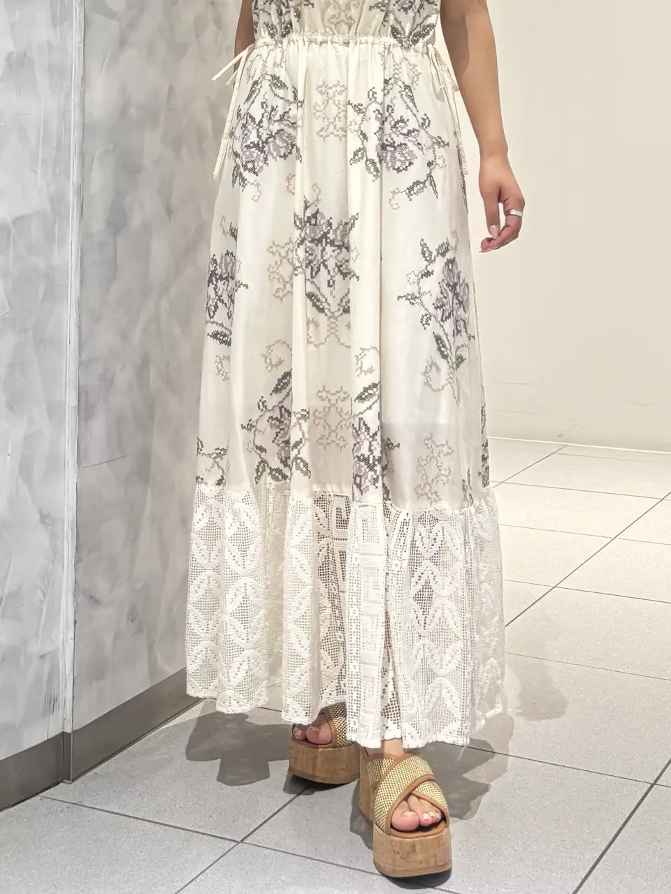 GRACE CONTINENTAL 岩永 春佳 コーディネート画像