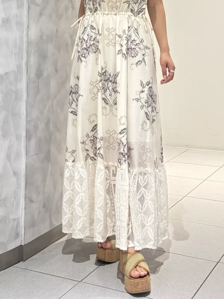 GRACE CONTINENTAL 岩永 春佳 コーディネート画像