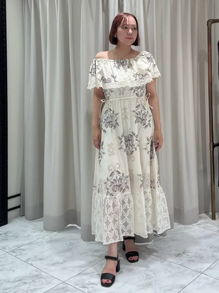 GRACE CONTINENTAL Izumi コーディネート画像