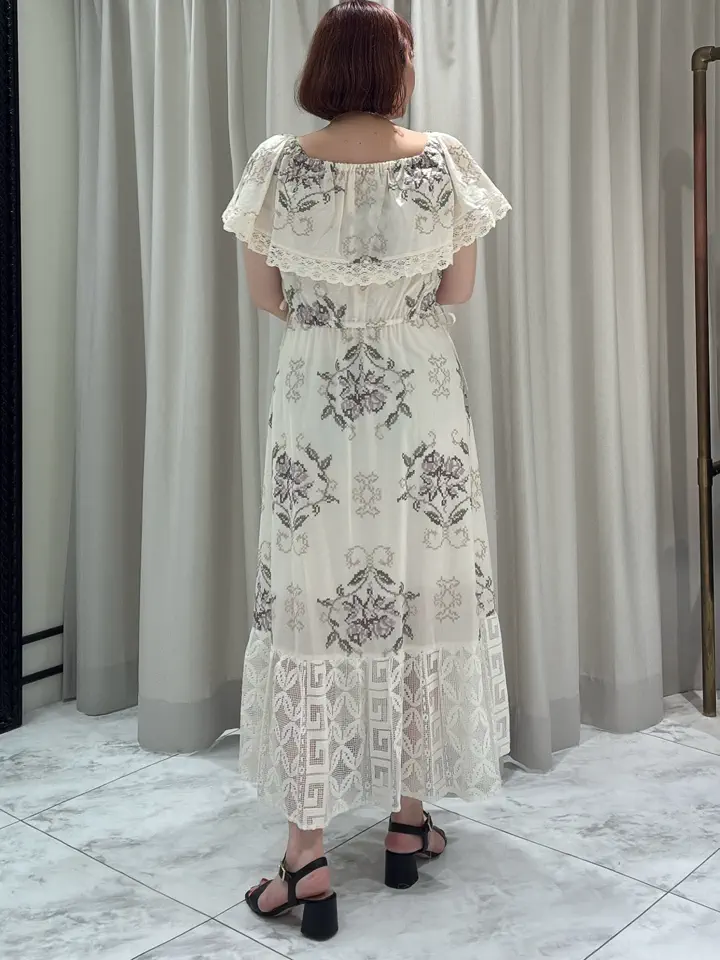GRACE CONTINENTAL Izumi コーディネート画像