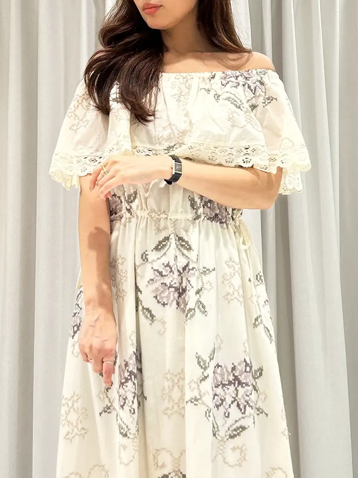 GRACE CONTINENTAL 志田　悠 コーディネート画像