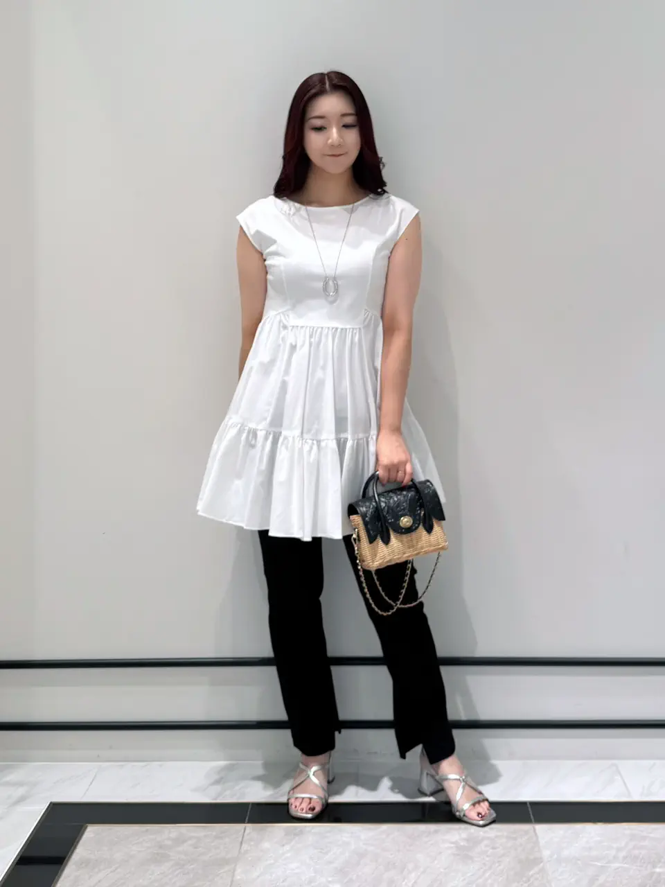  MOMOKO コーディネート画像
