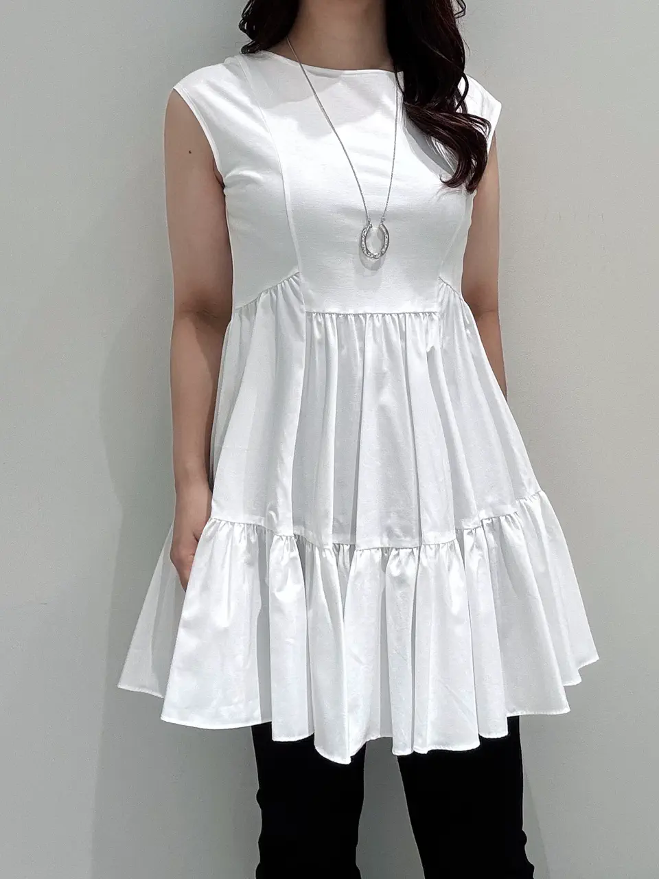 GRACE CONTINENTAL MOMOKO コーディネート画像
