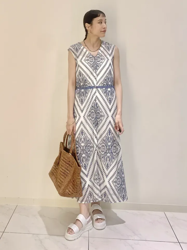 GRACE CONTINENTAL haruka iwasaki コーディネート画像