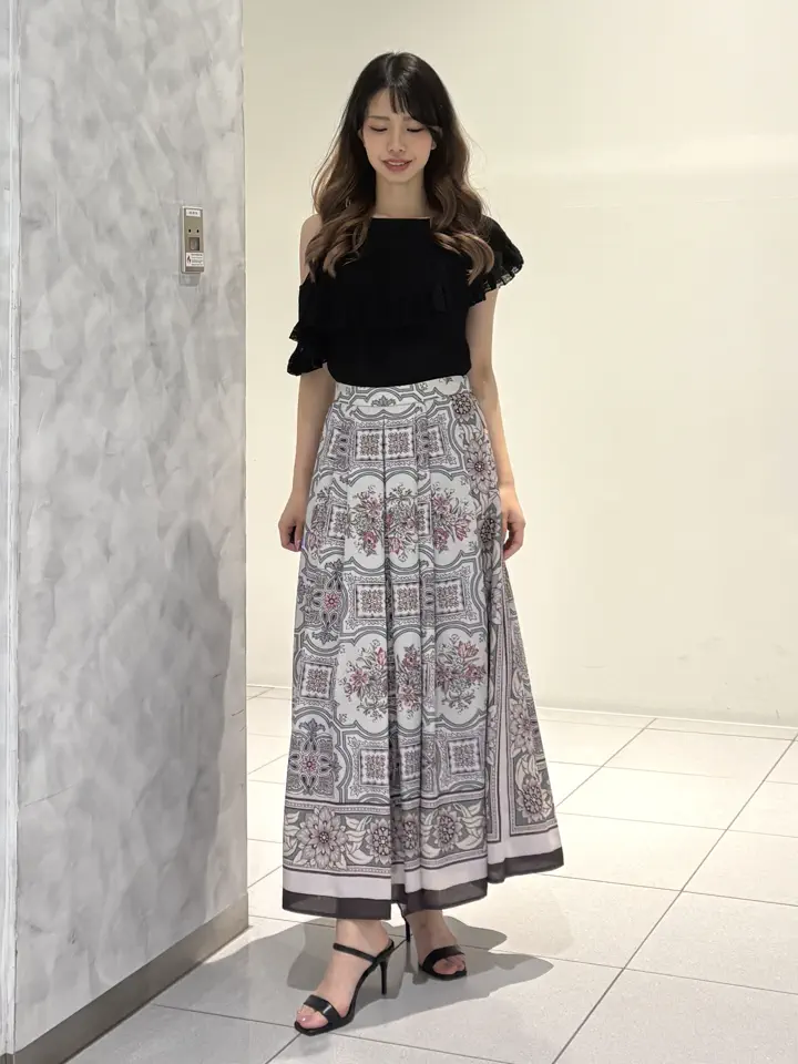 GRACE CONTINENTAL FUKUSHIMA YURIE コーディネート画像