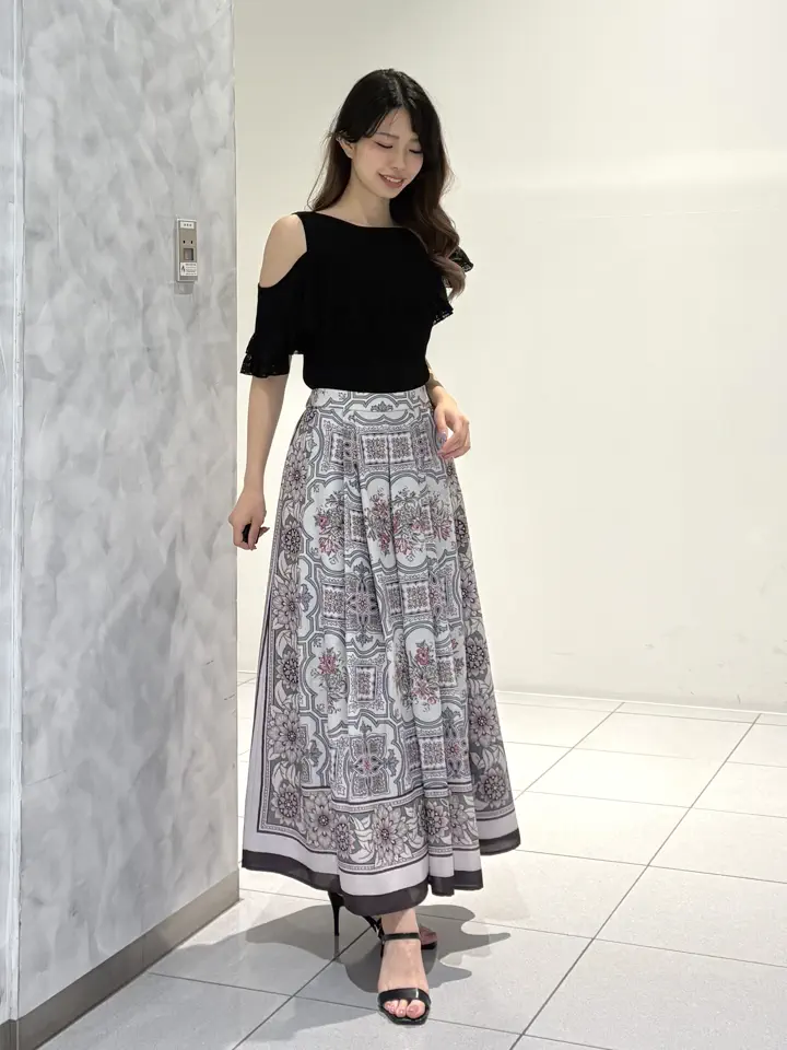 GRACE CONTINENTAL FUKUSHIMA YURIE コーディネート画像