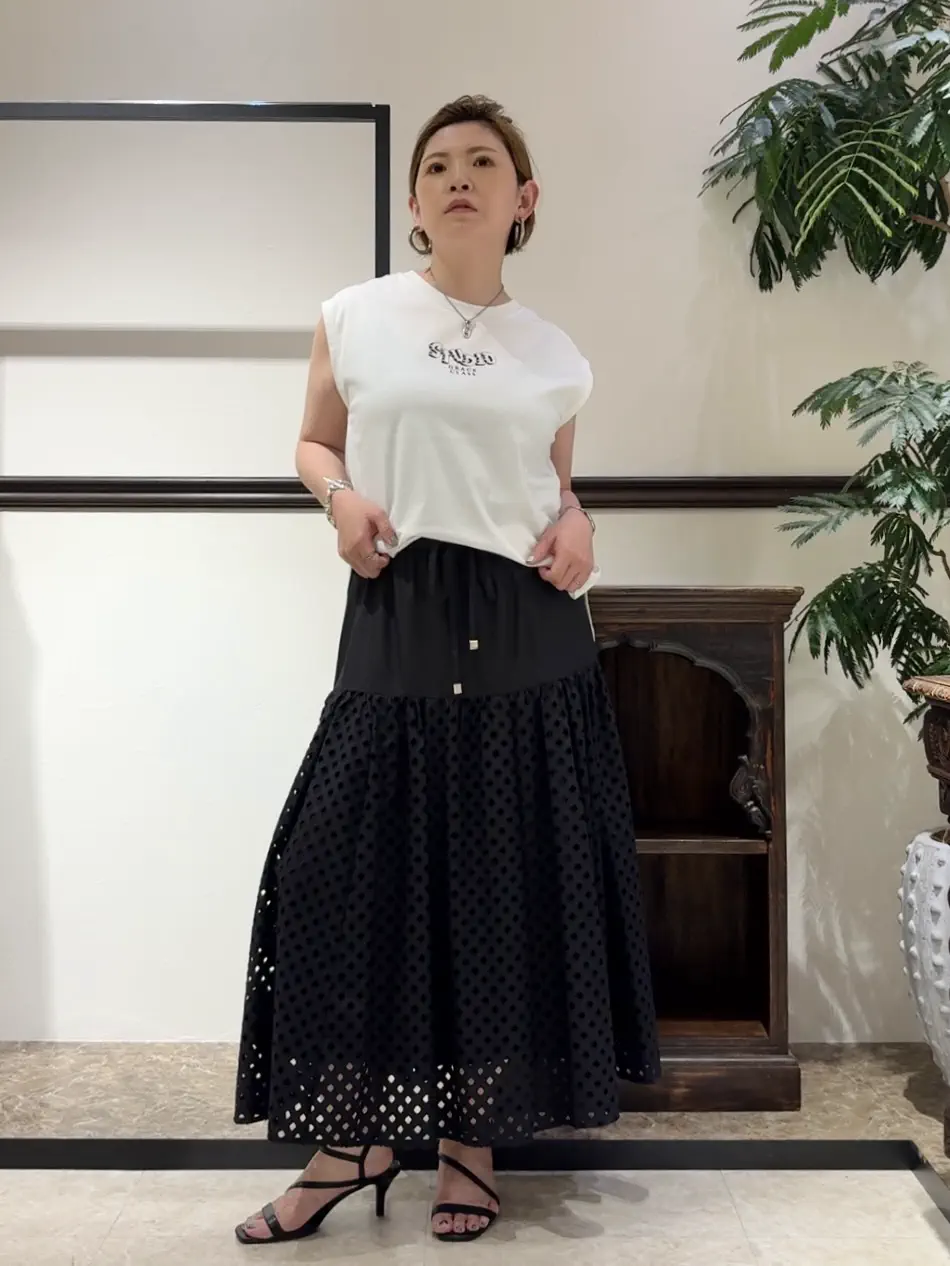 GRACE CONTINENTAL N.YURI コーディネート画像
