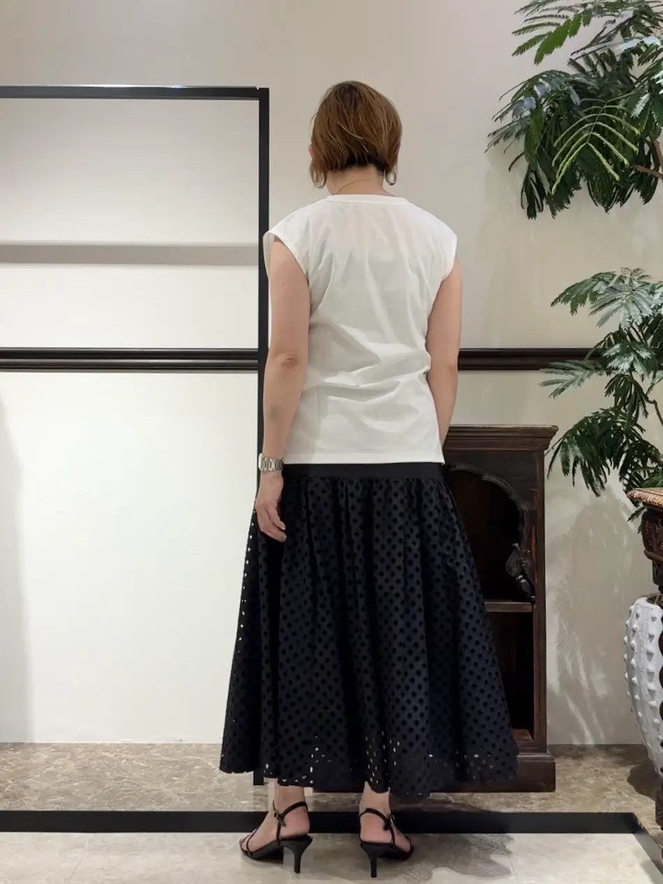 GRACE CONTINENTAL N.YURI コーディネート画像