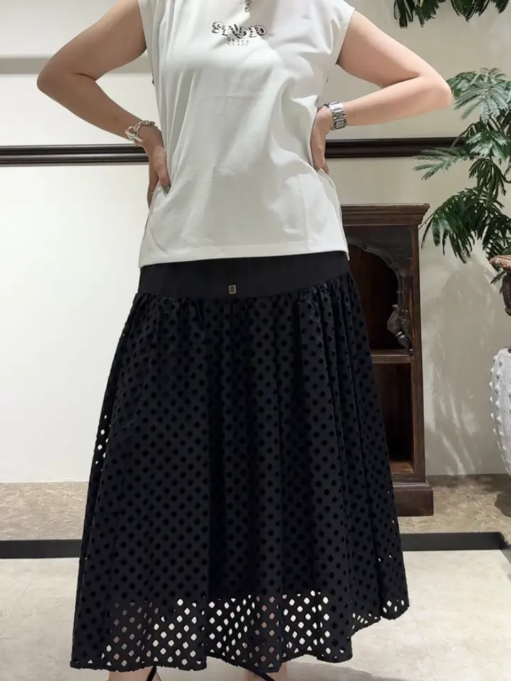 GRACE CONTINENTAL N.YURI コーディネート画像