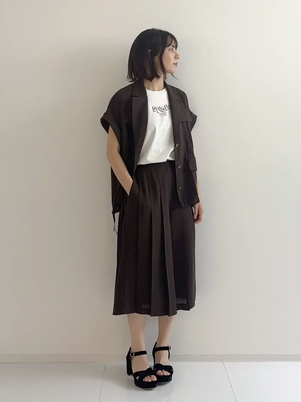 GRACE CONTINENTAL Hikaru Okada コーディネート画像