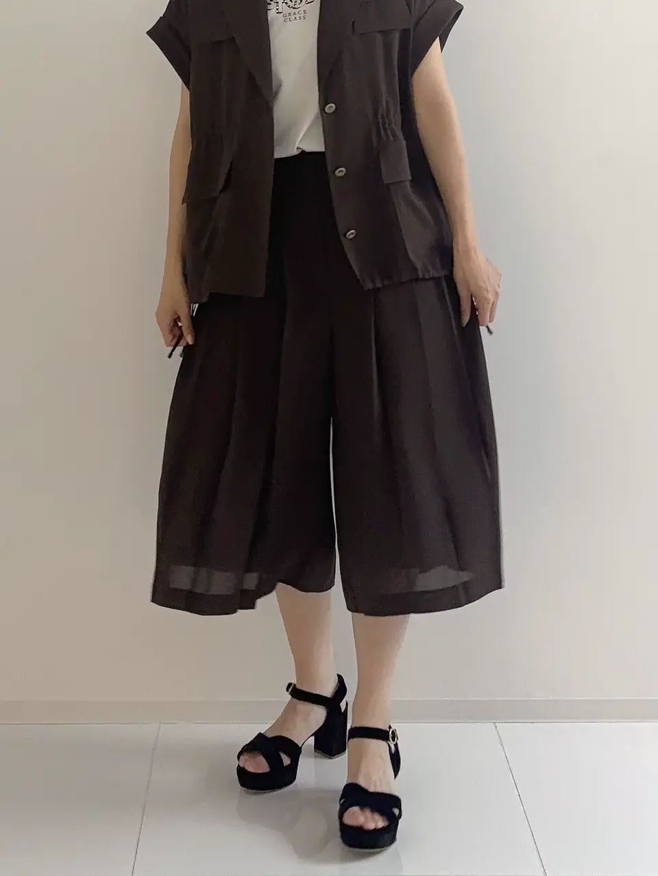 GRACE CONTINENTAL Hikaru Okada コーディネート画像