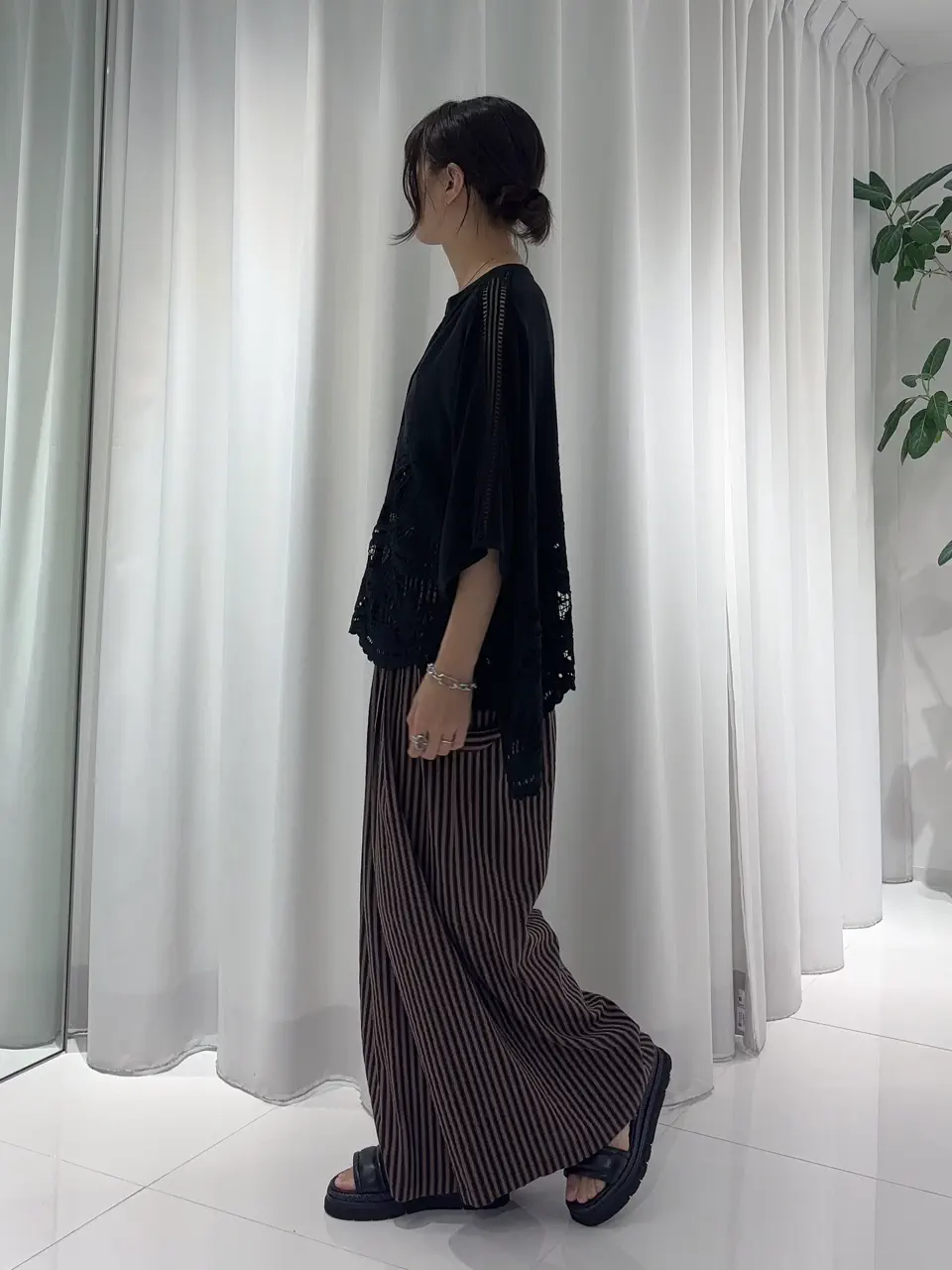 GRACE CONTINENTAL Hikaru Okada コーディネート画像