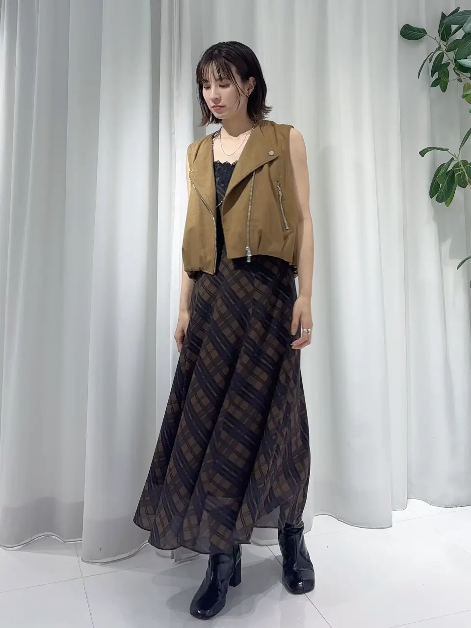 GRACE CONTINENTAL Hikaru Okada コーディネート画像
