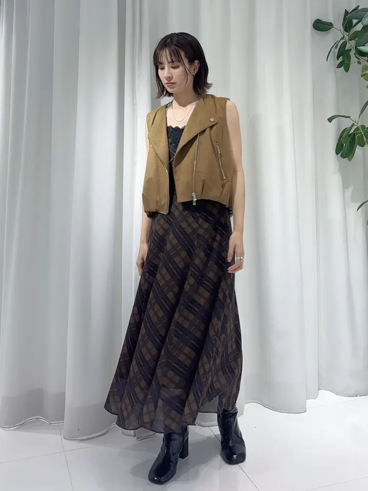 GRACE CONTINENTAL Hikaru Okada コーディネート画像