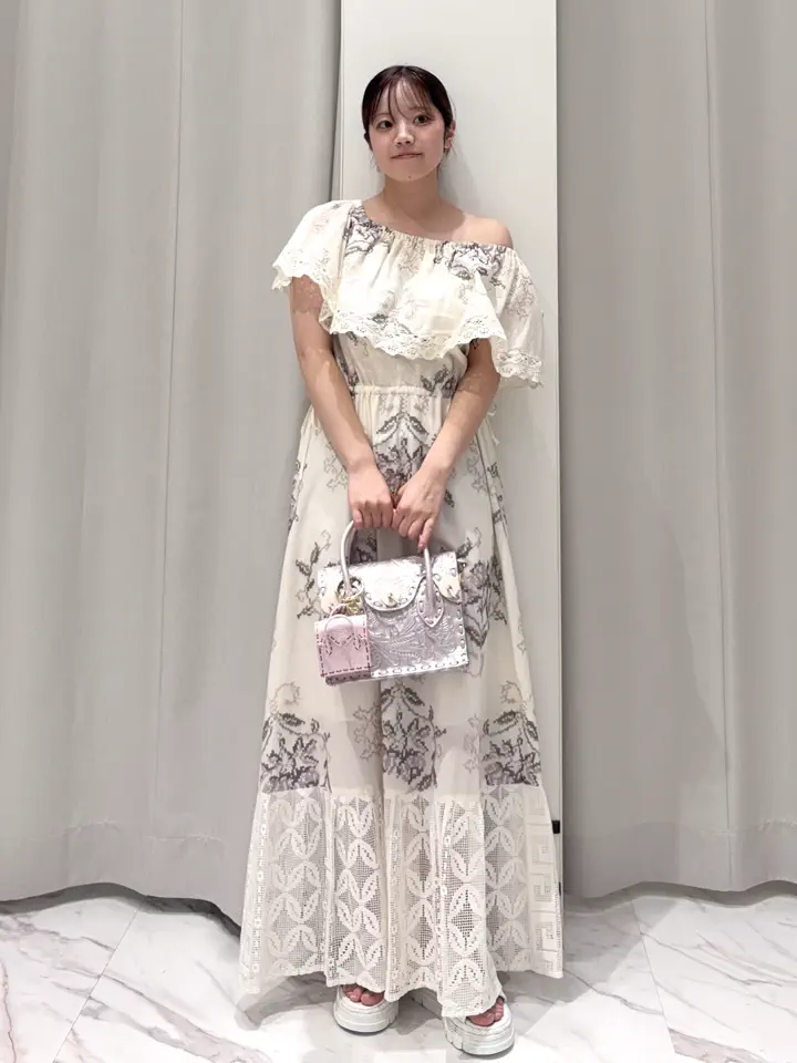 GRACE CONTINENTAL RINA コーディネート画像