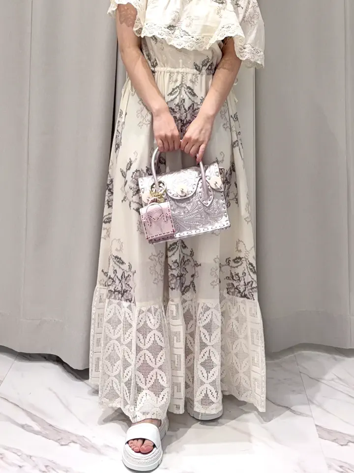 GRACE CONTINENTAL RINA コーディネート画像