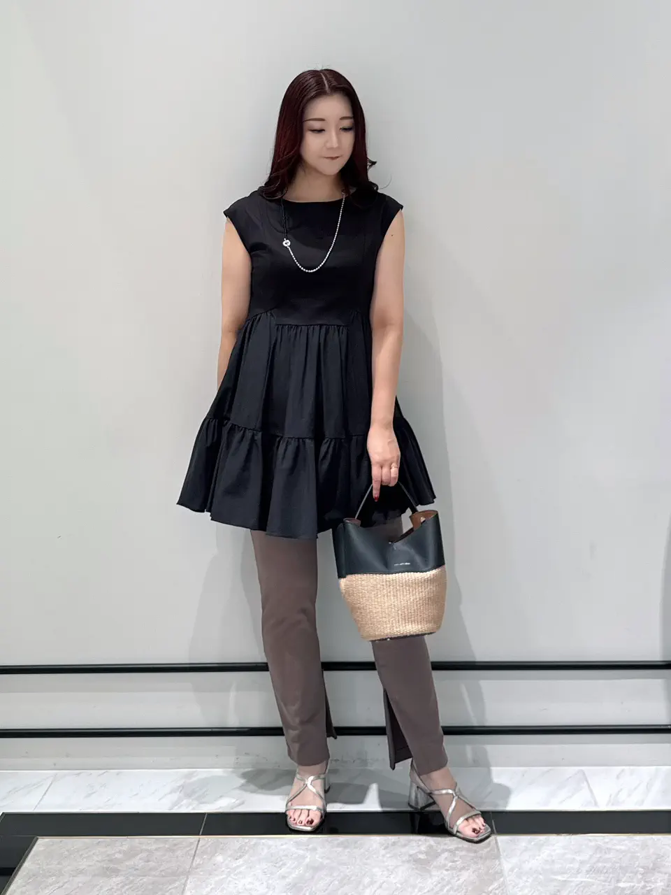 GRACE CONTINENTAL MOMOKO コーディネート画像