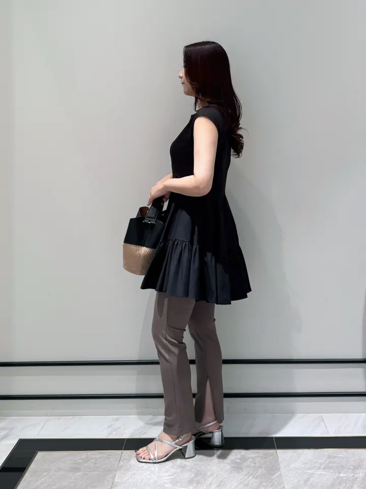 GRACE CONTINENTAL MOMOKO コーディネート画像