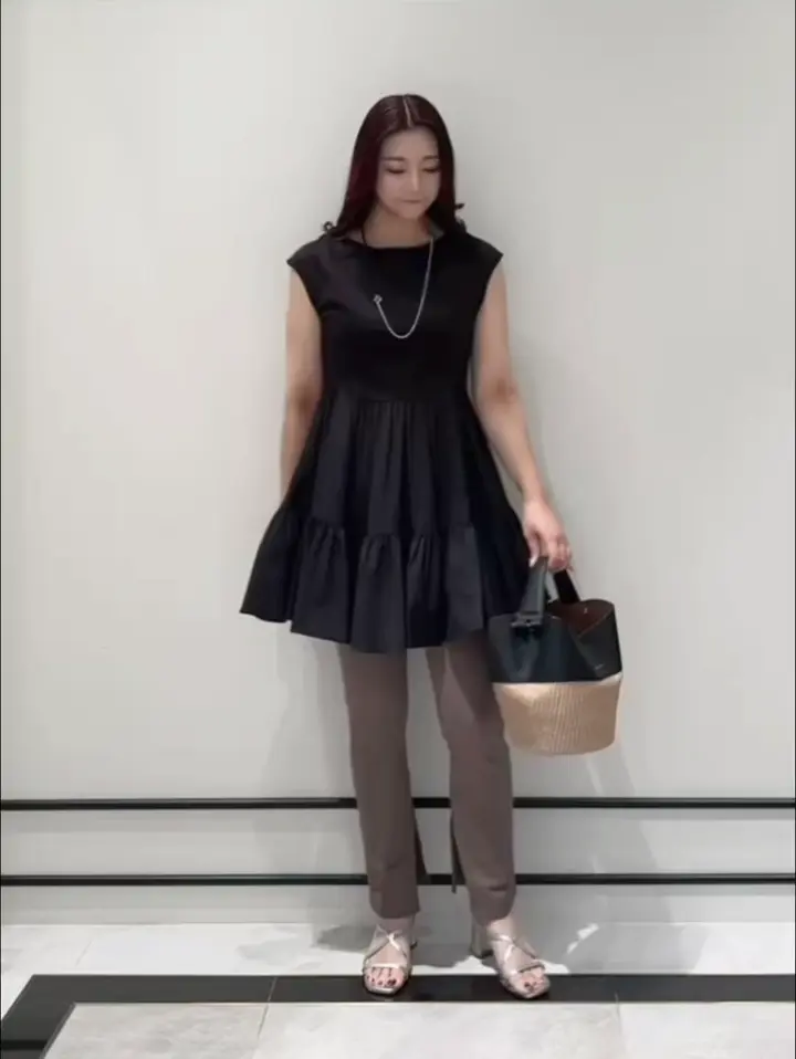 GRACE CONTINENTAL MOMOKO コーディネート画像