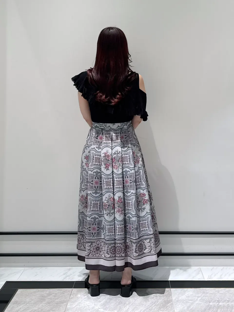 GRACE CONTINENTAL MOMOKO コーディネート画像