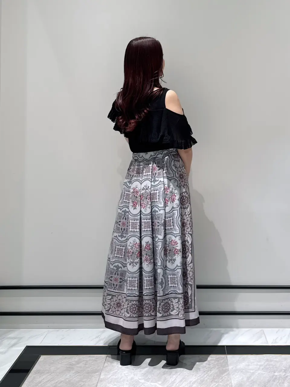 GRACE CONTINENTAL MOMOKO コーディネート画像