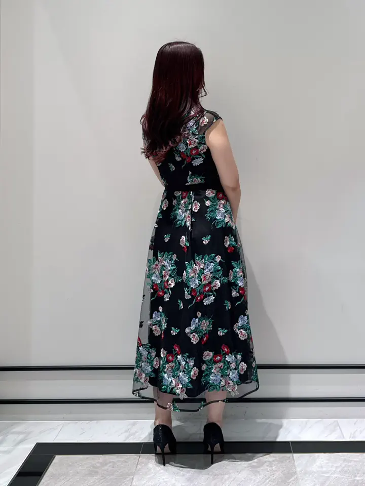 GRACE CONTINENTAL MOMOKO コーディネート画像
