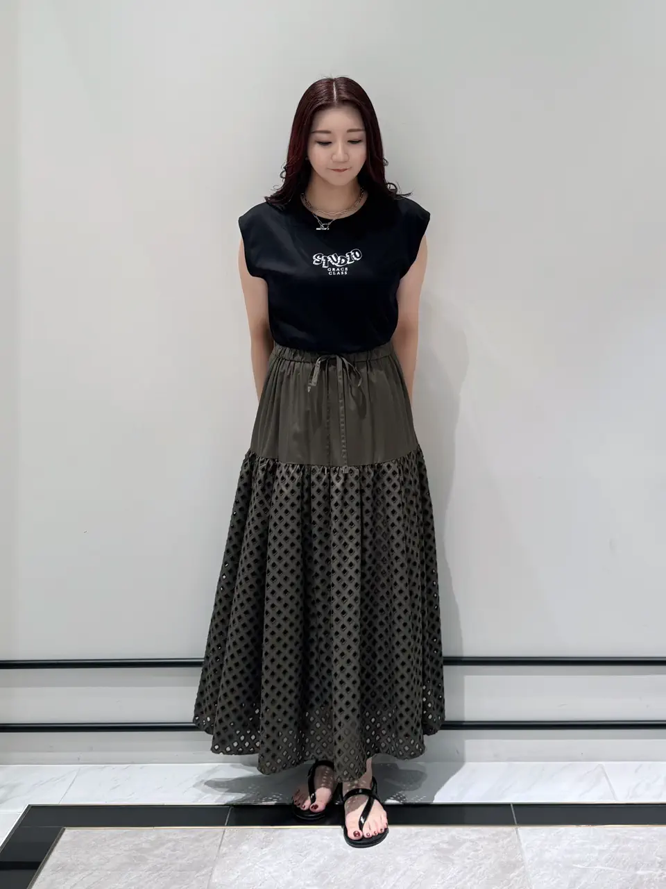 GRACE CONTINENTAL MOMOKO コーディネート画像