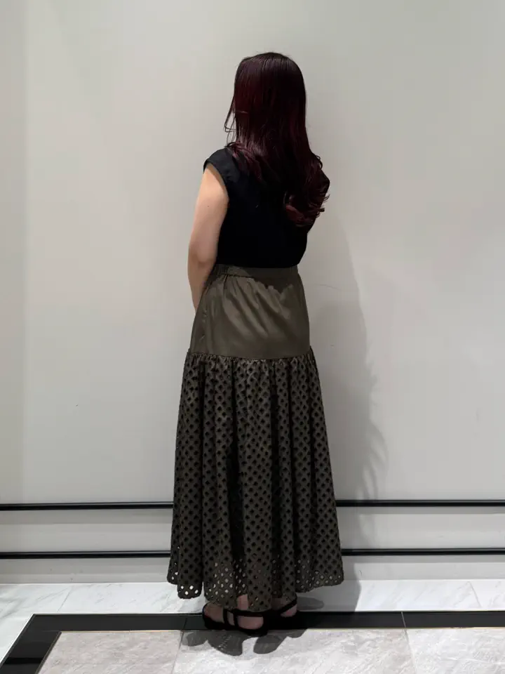 GRACE CONTINENTAL MOMOKO コーディネート画像