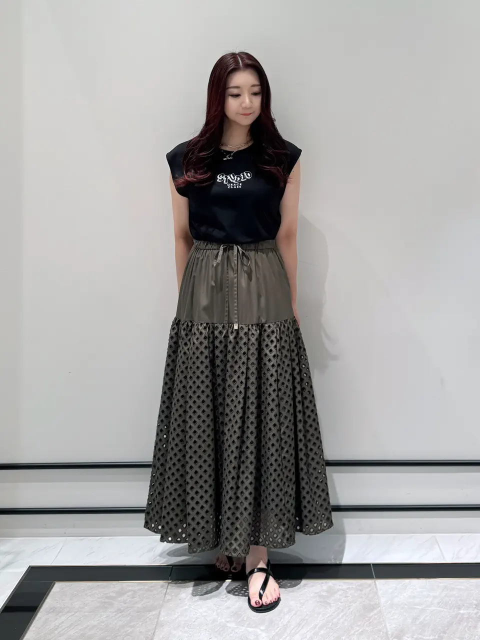 GRACE CONTINENTAL MOMOKO コーディネート画像