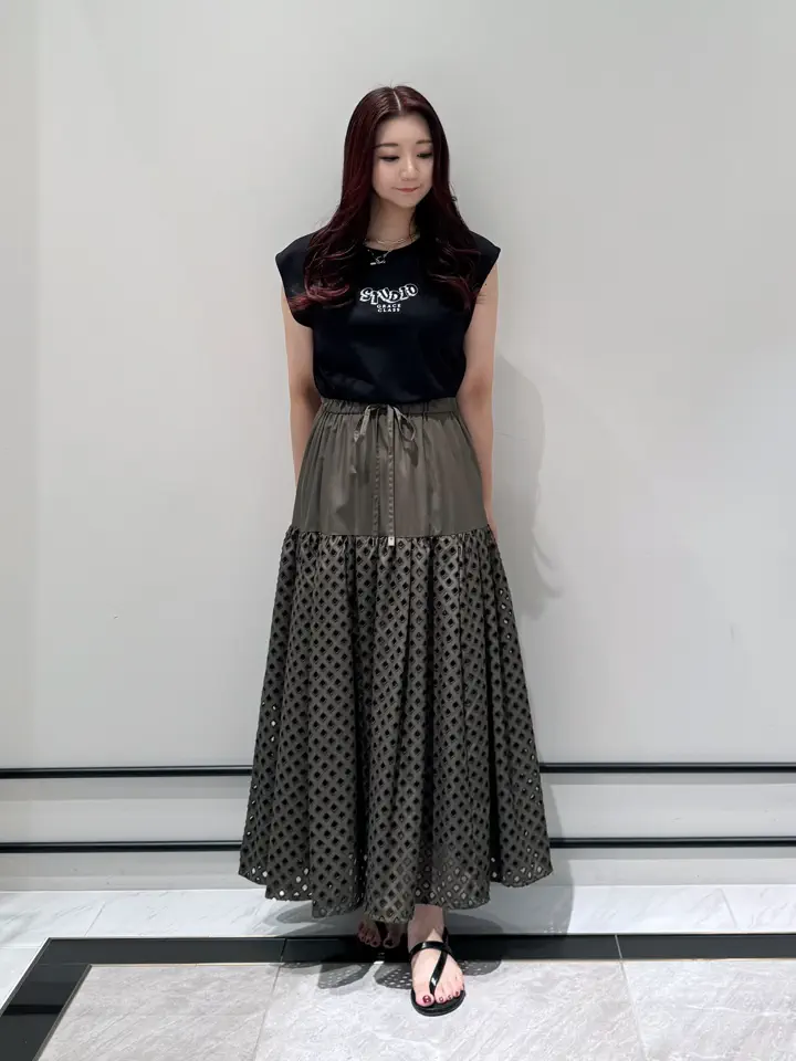 GRACE CONTINENTAL MOMOKO コーディネート画像