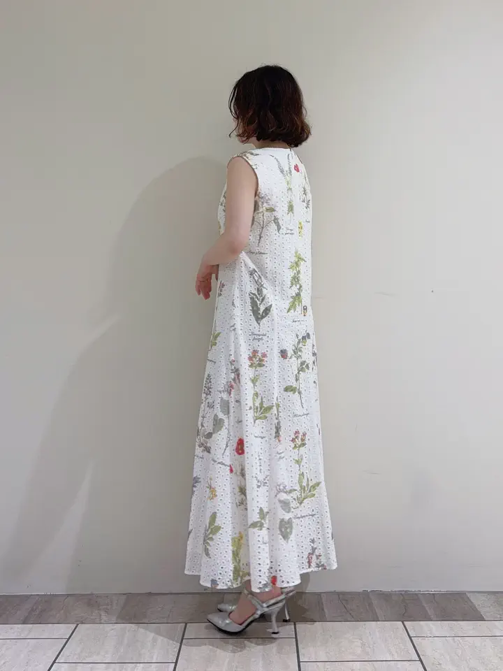 GRACE CONTINENTAL SASAKI コーディネート画像