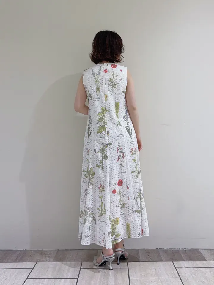 GRACE CONTINENTAL SASAKI コーディネート画像