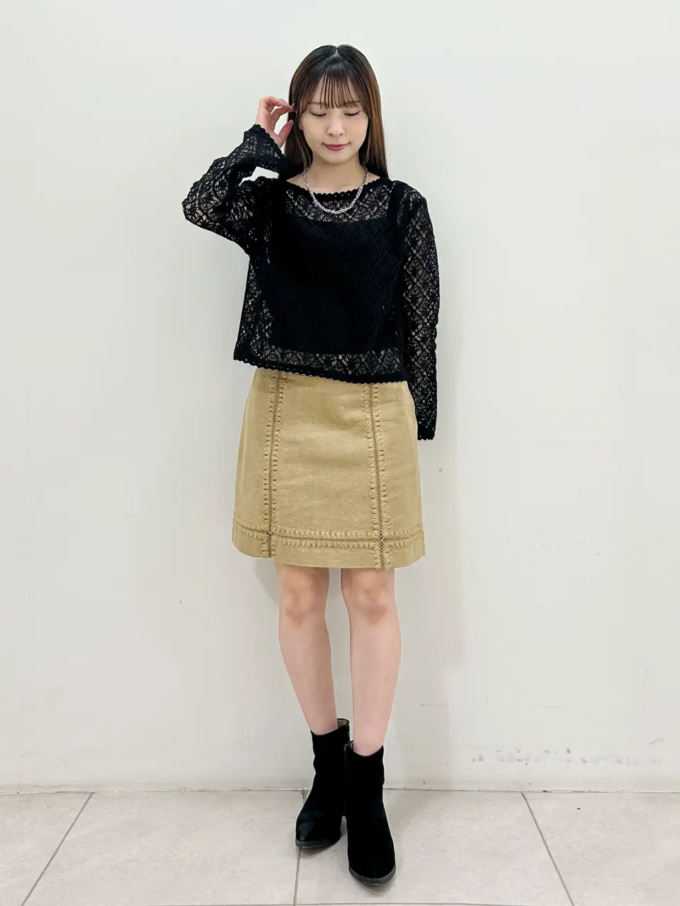 GRACE CONTINENTAL Miu Akamatsu コーディネート画像