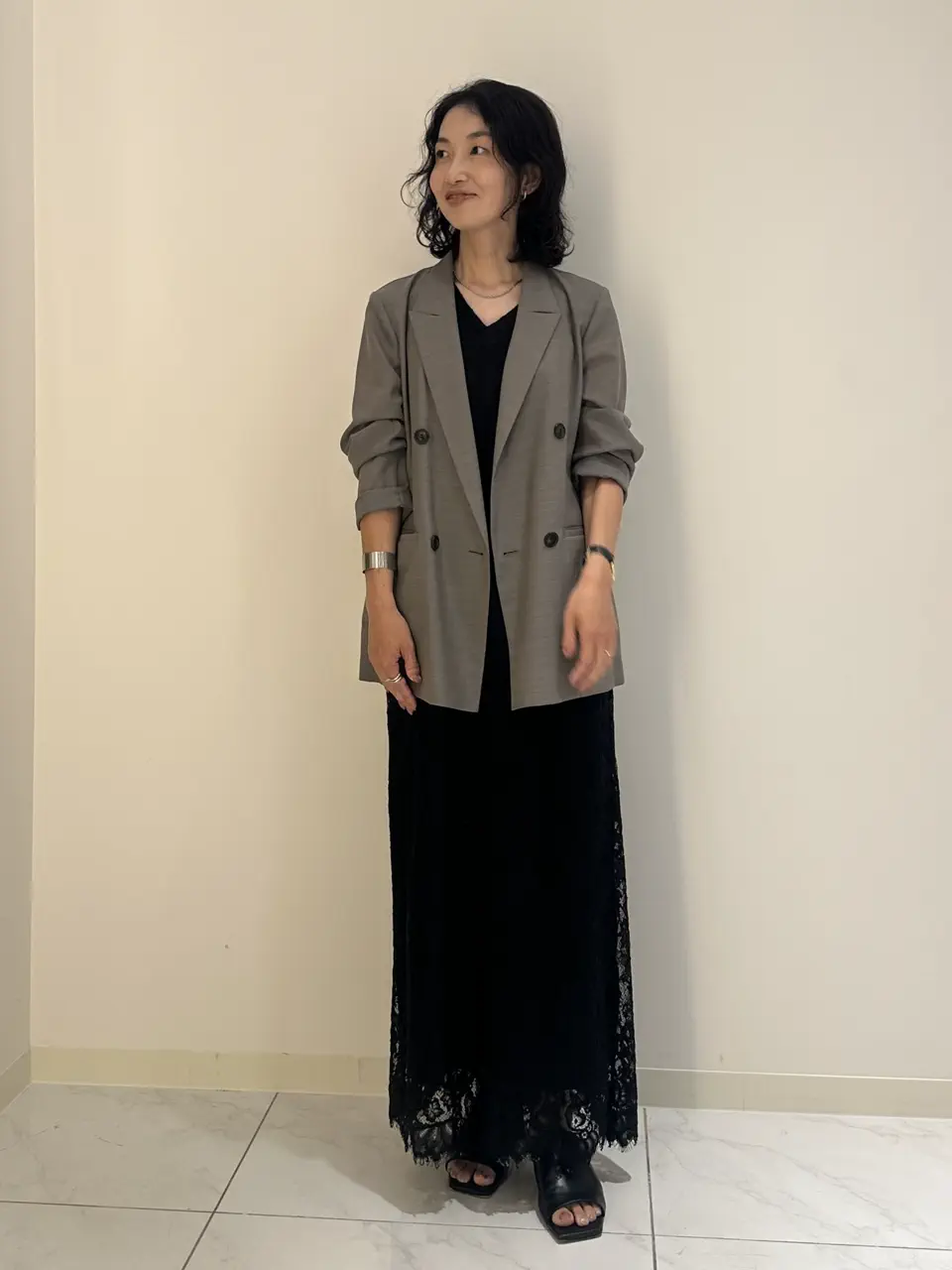 GRACE CONTINENTAL 尾田亜沙美 コーディネート画像