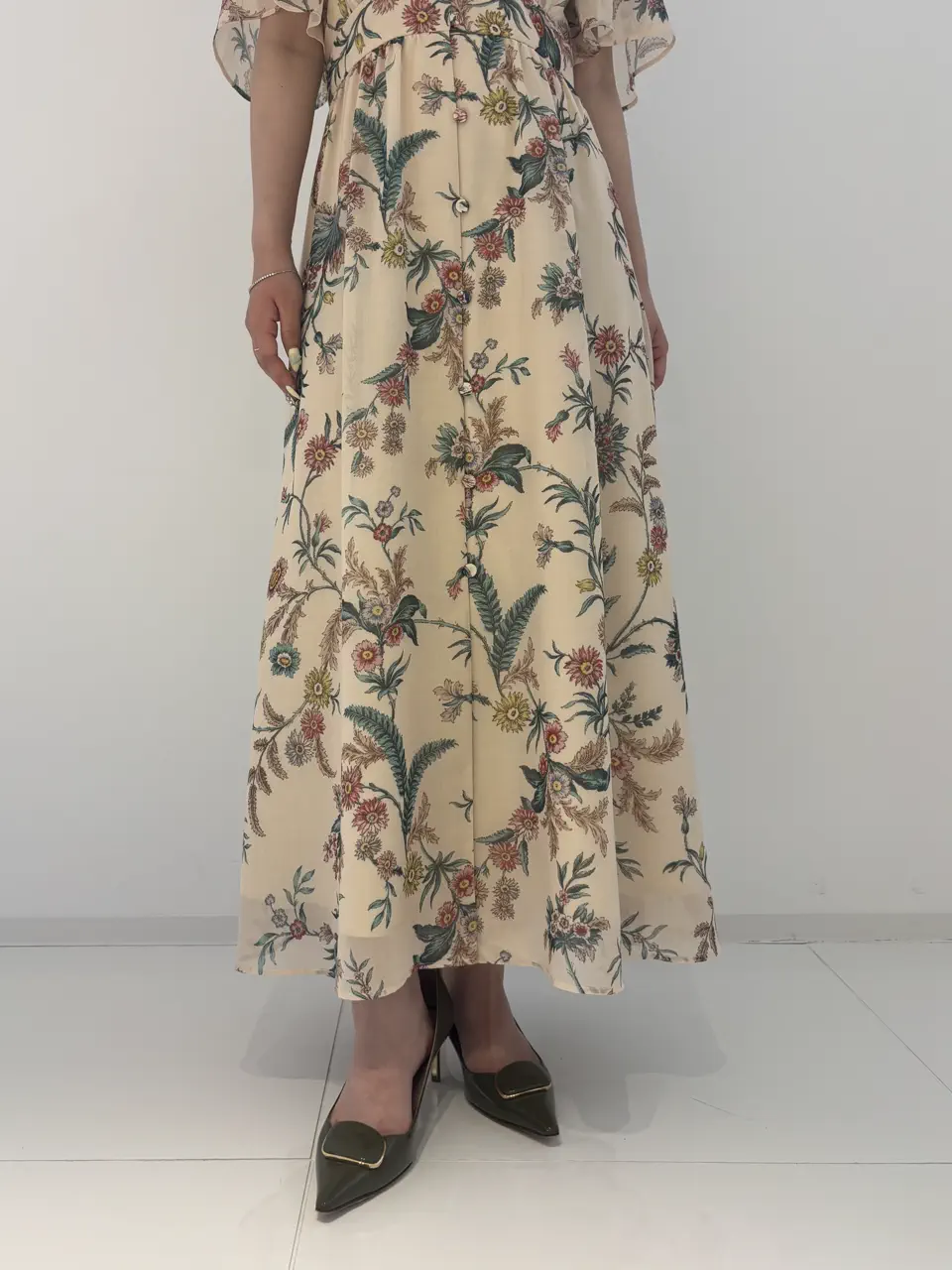 GRACE CONTINENTAL Kikuchi コーディネート画像