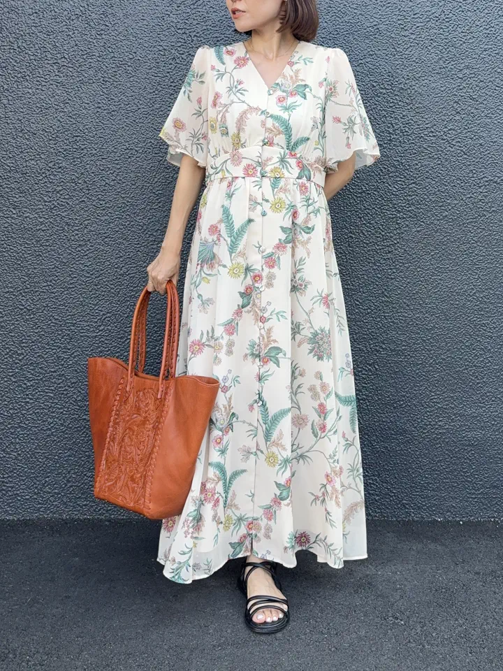 GRACE CONTINENTAL 穐山　香織 コーディネート画像