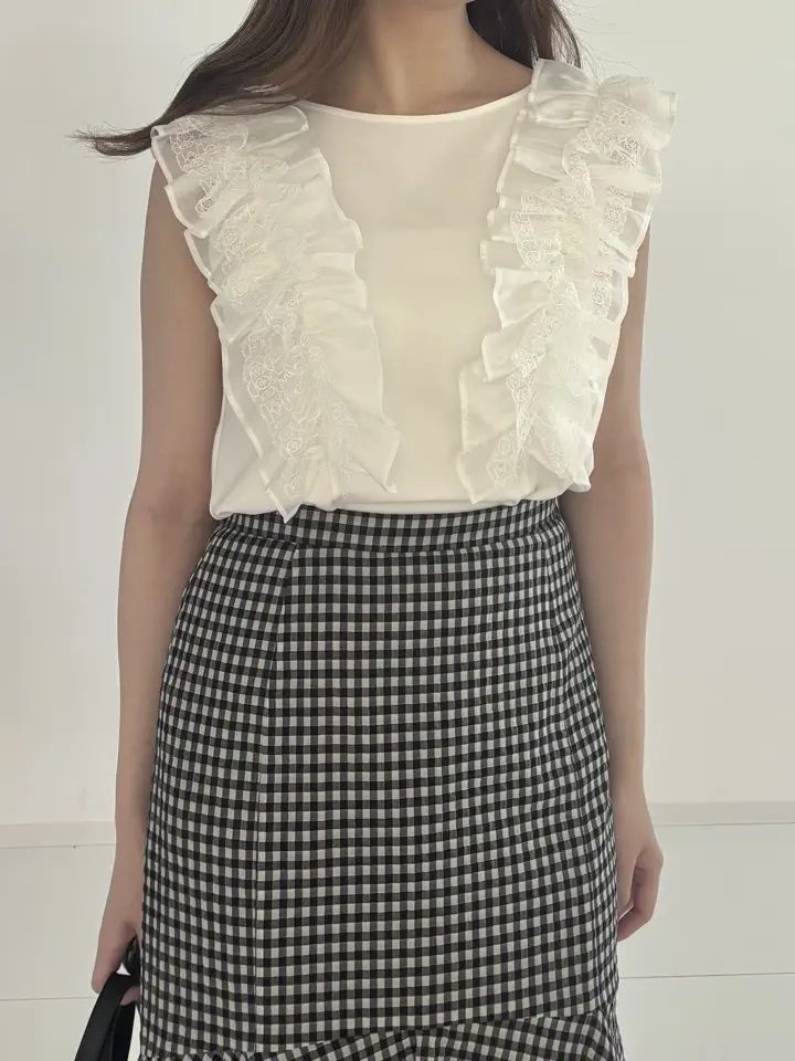 GRACE CONTINENTAL miyuki adachi コーディネート画像