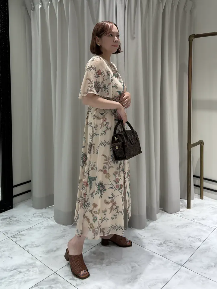 GRACE CONTINENTAL Izumi コーディネート画像
