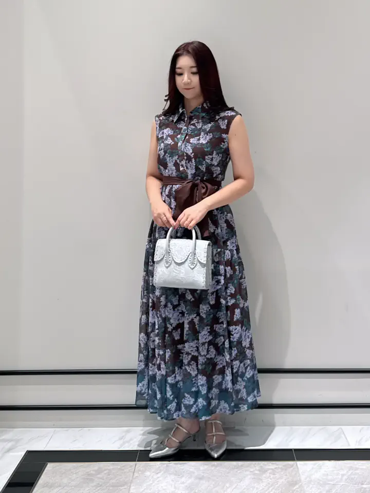 GRACE CONTINENTAL MOMOKO コーディネート画像