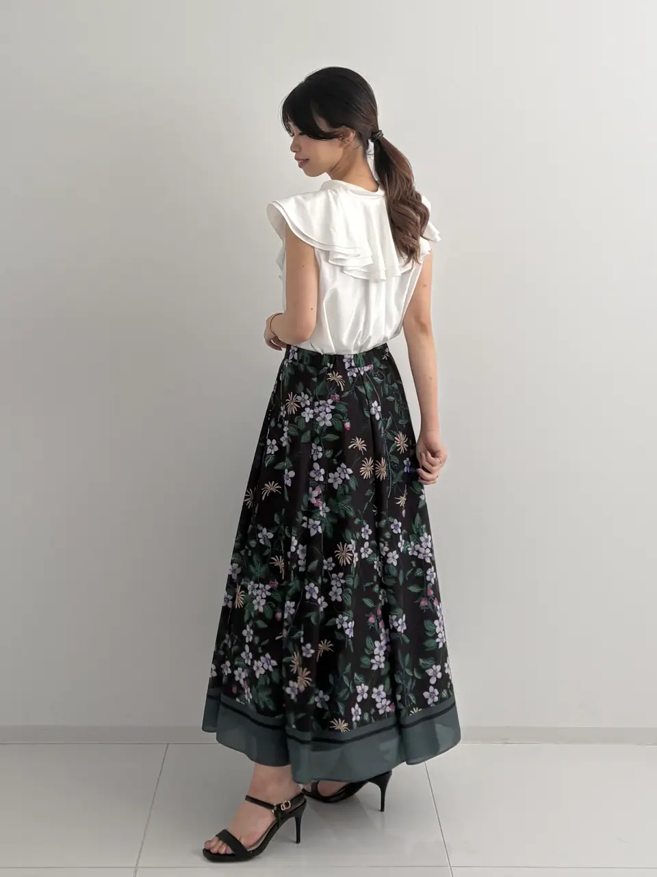 GRACE CONTINENTAL FUKUSHIMA YURIE コーディネート画像