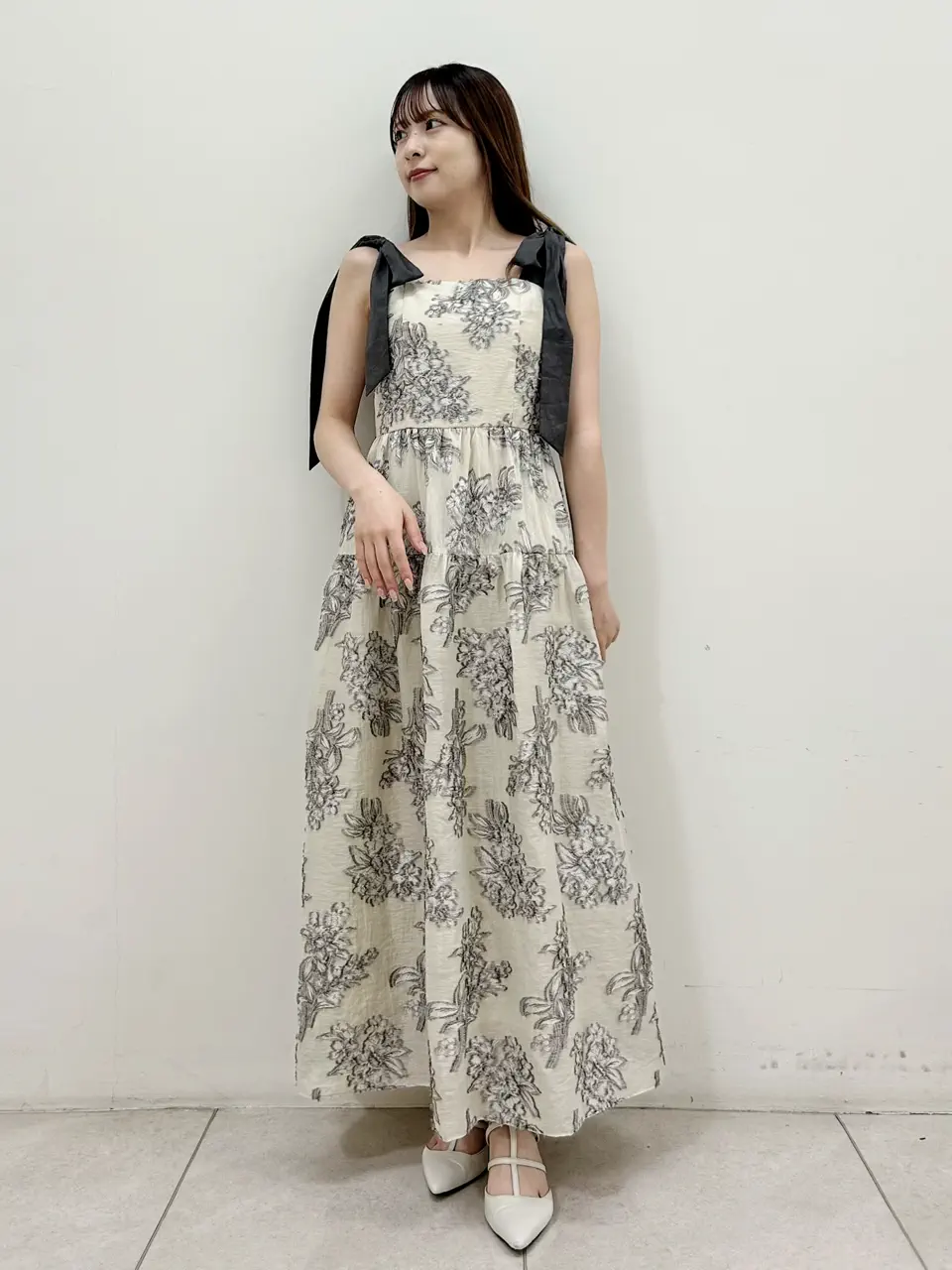 GRACE CONTINENTAL Miu Akamatsu コーディネート画像