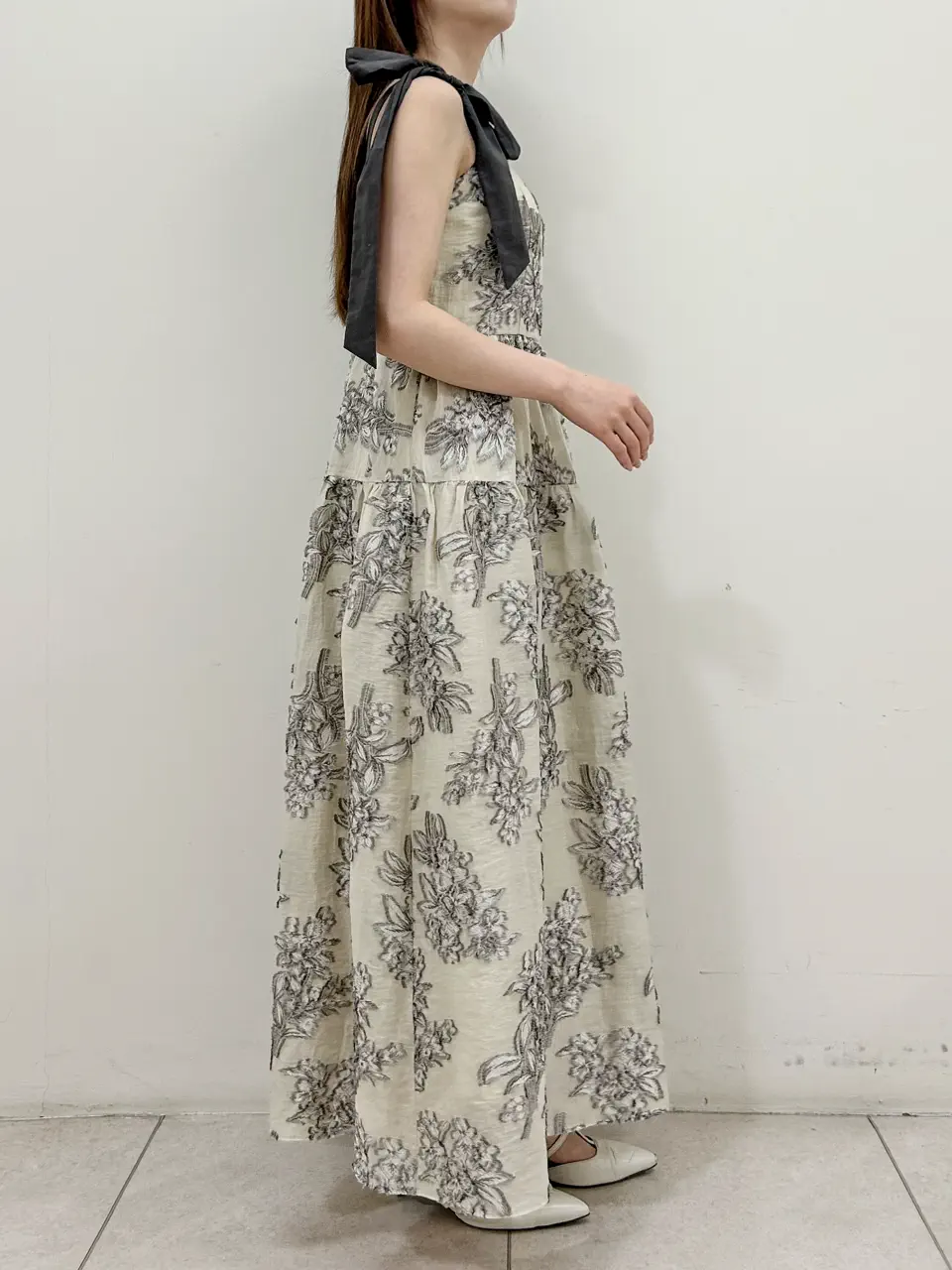 GRACE CONTINENTAL Miu Akamatsu コーディネート画像