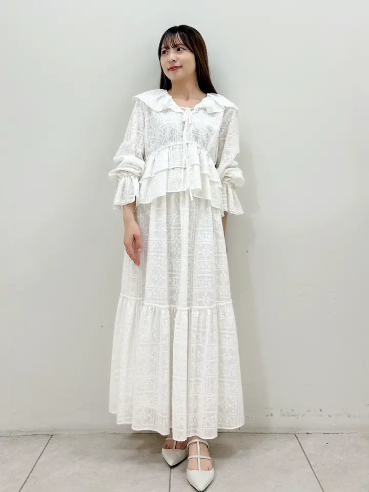 GRACE CONTINENTAL Miu Akamatsu コーディネート画像